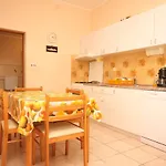Family Friendly Seaside Susak, Losinj - 8050 Appartement Susak