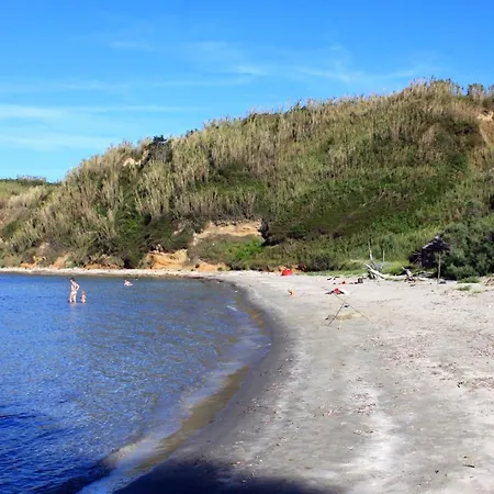 Apartment Family Friendly Seaside Susak, Losinj - 8050