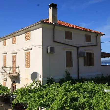 Family Friendly Seaside Susak, Losinj - 8050