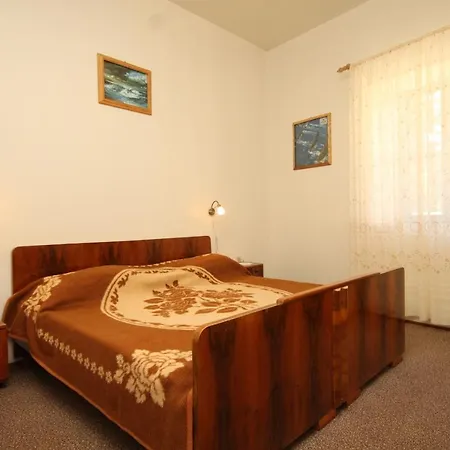 Family Friendly Seaside Susak, Losinj - 8050 סוסק