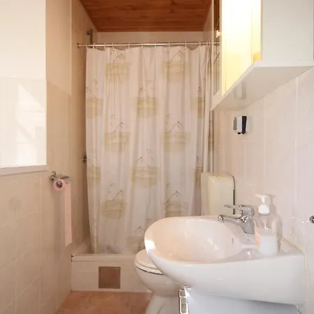 Family Friendly Seaside Susak, Losinj - 8050
