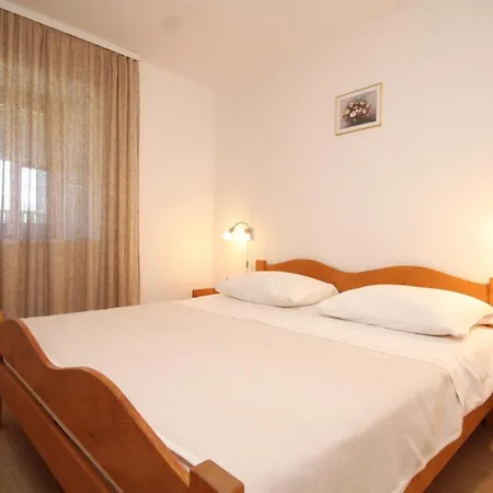 Family Friendly Seaside Susak, Losinj - 8050 Susak