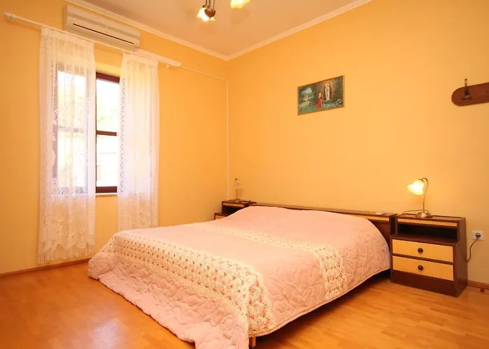Family Friendly Seaside Susak, Losinj - 8050