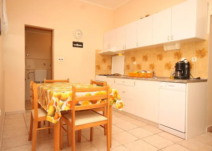 Family Friendly Seaside Susak, Losinj - 8050 公寓 苏萨克