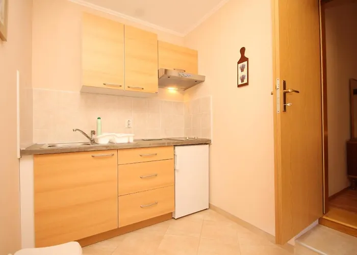 Διαμέρισμα Family Friendly Seaside Susak, Losinj - 8050 *